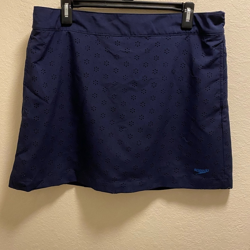 Speedo Women's Navy Blue Floral Cutout Swim Skort Size L - Picture 3 of 11
